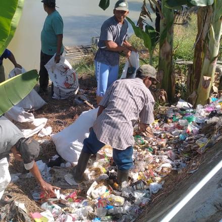 Jum'at Bersih Desa Bawahan Seberang